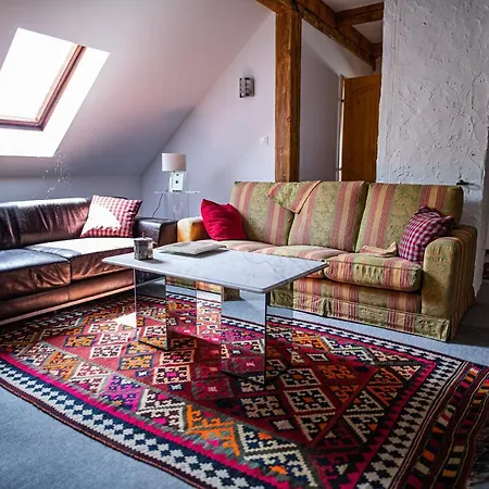 Tusculanum Udvarhaz Mindszentkálla