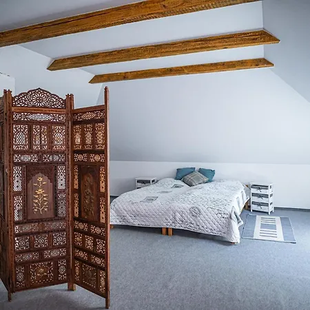 Bed & Breakfast Tusculanum Udvarhaz *