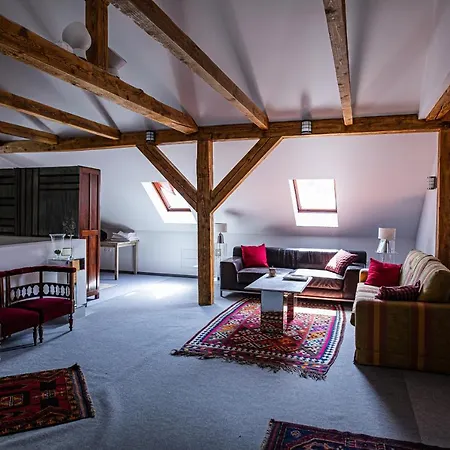 Tusculanum Udvarhaz Mindszentkálla