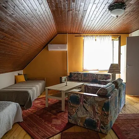 Tusculanum Panzio Bed & Breakfast Mindszentkalla