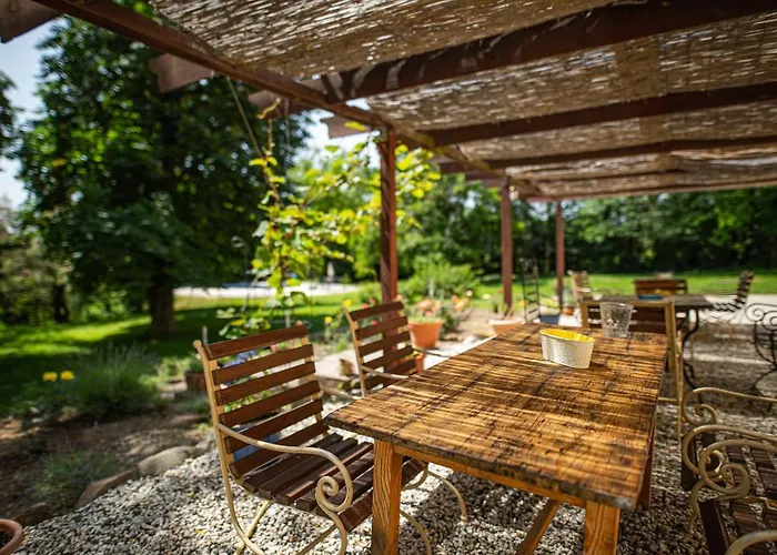 Bed & Breakfast Tusculanum Udvarház Mindszentkálla