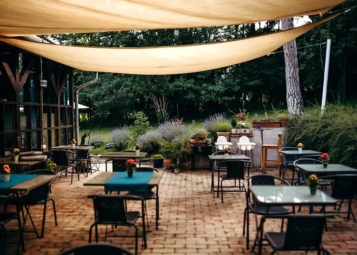 Bed & Breakfast Tusculanum Udvarház *